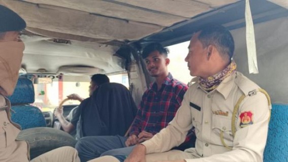 Bangladeshi youth was detained with 900 Yaba tablets in Sonamura Bangladeshi youth was detained with 900 Yaba tablets in Sonamura